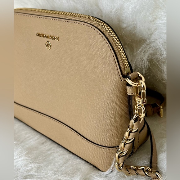 Michael Kors Jet Set Charm Large Crossbody Shoulder Bag in Camel - Picture 2 of 6